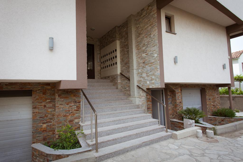 בודווה Karina Apartment מראה חיצוני תמונה