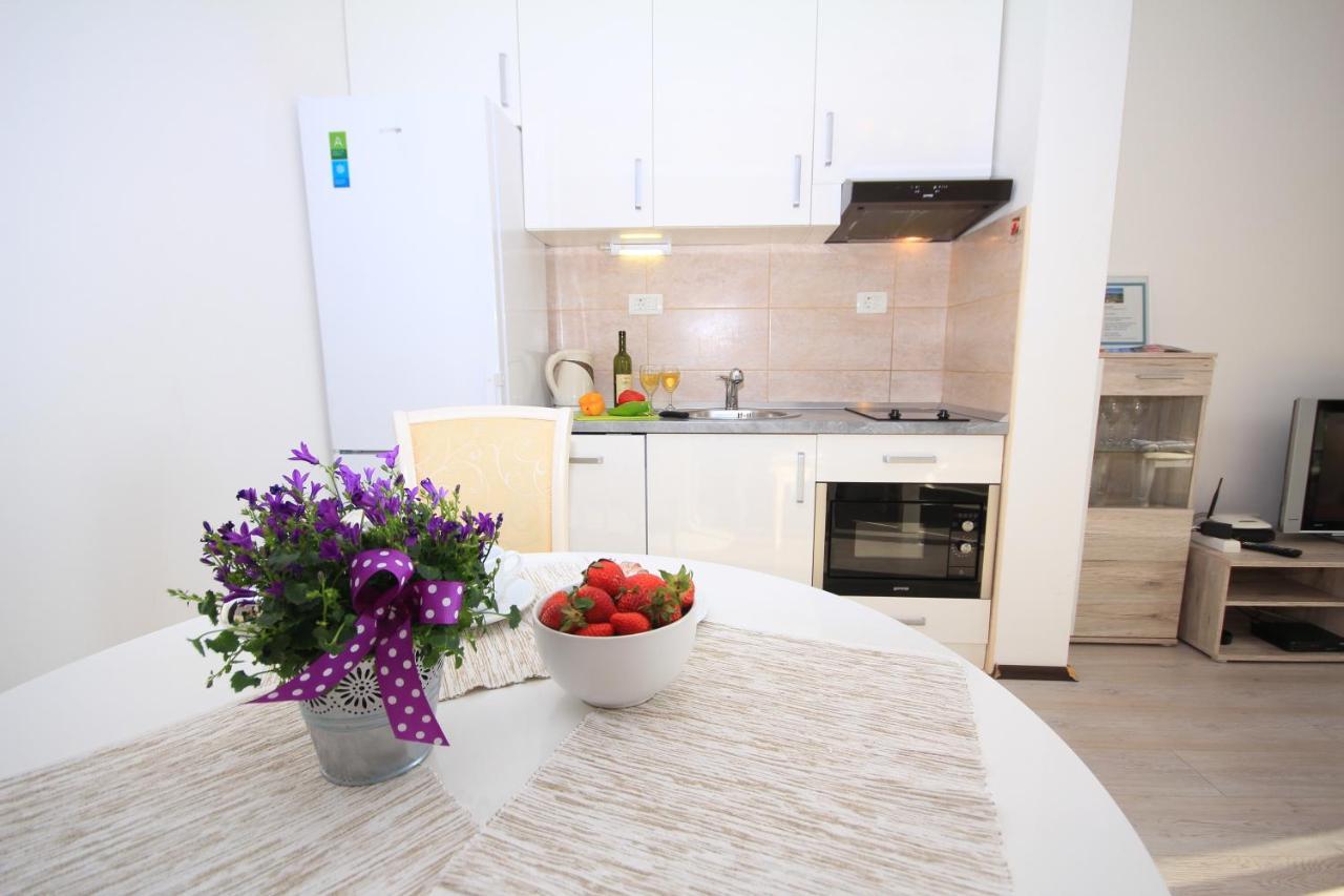 בודווה Karina Apartment מראה חיצוני תמונה