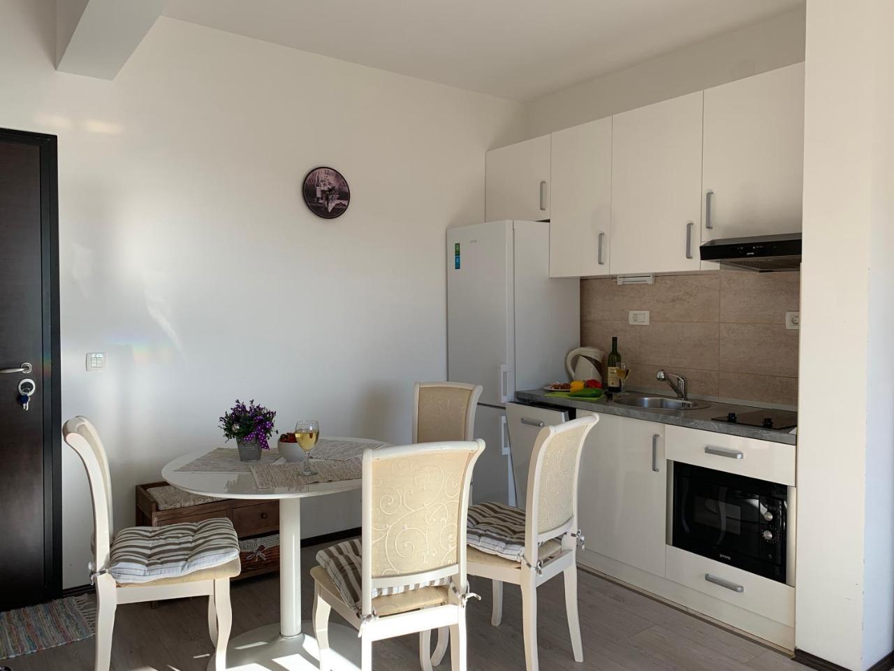 בודווה Karina Apartment מראה חיצוני תמונה